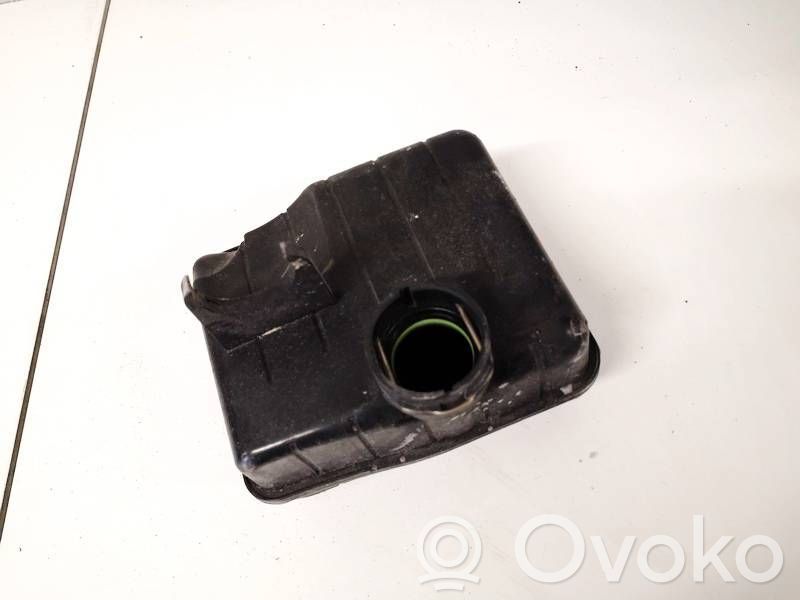 BMW 5 F10 F11 Rezonator / Dolot powietrza 
