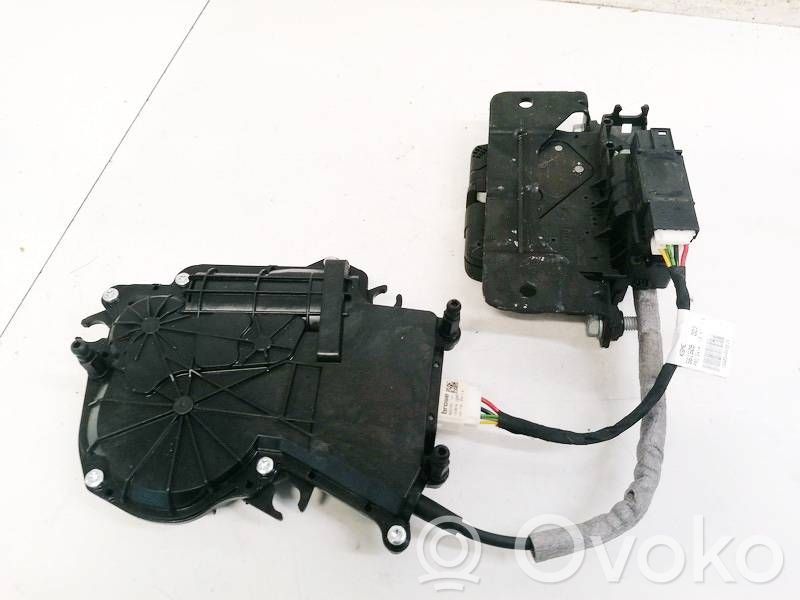 BMW 5 F10 F11 Zamek klapy tylnej / bagażnika 