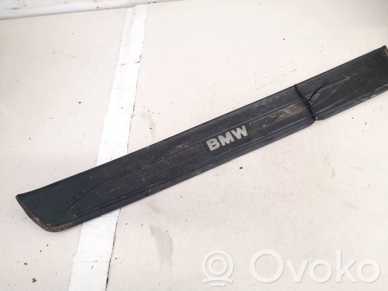 BMW 5 GT F07 Copertura del rivestimento del sottoporta anteriore