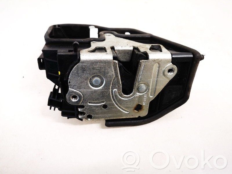 BMW 5 F10 F11 Încuietoare ușă spate 