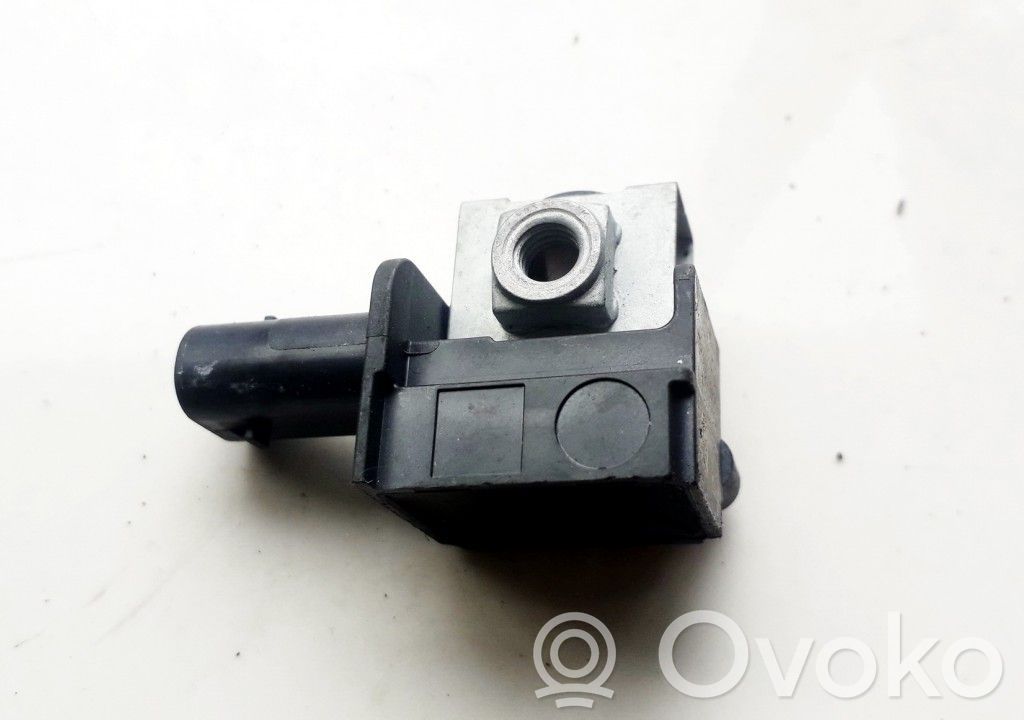 BMW 5 F10 F11 Senzor impact/declanșare airbag 