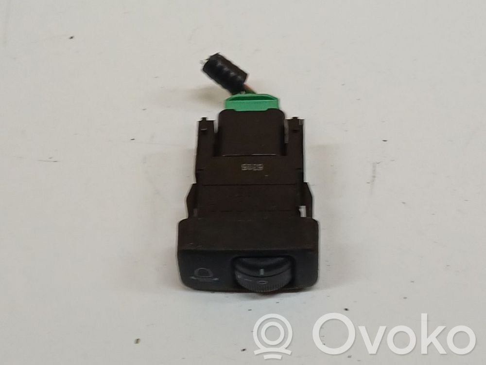 Lexus IS 220D-250-350 Bouton commande réglage hauteur de phares 