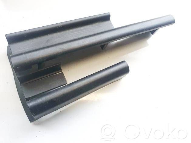 BMW 7 E65 E66 Takaistuintilan alempi sivulista