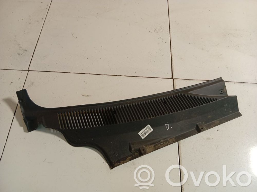 Fiat Doblo Moldura del limpia 