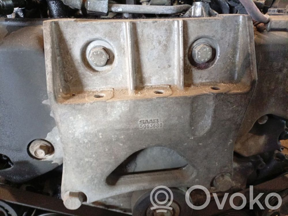 Saab 9-5 Moottorin kiinnikekorvake (käytetyt) 