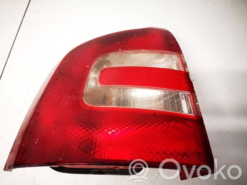 Skoda Octavia Mk2 (1Z) Lampă spate în caroserie 