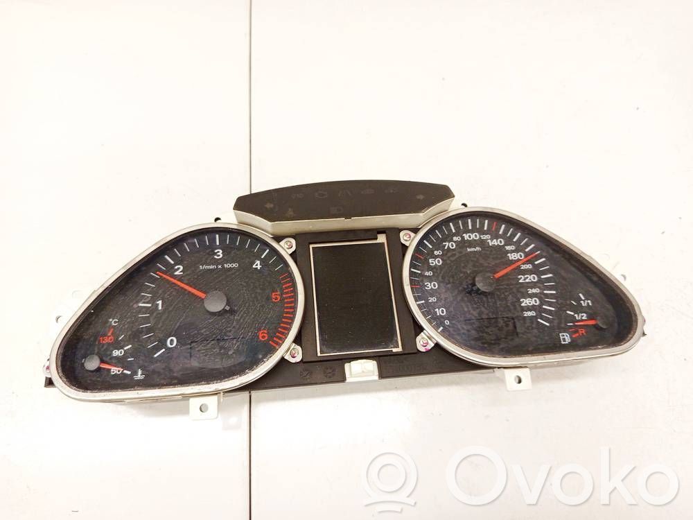 Audi A6 S6 C6 4F Licznik / Prędkościomierz