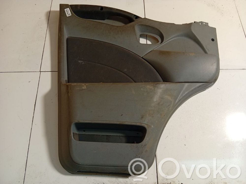 Iveco Daily 30.8 - 9 Etuoven verhoilu