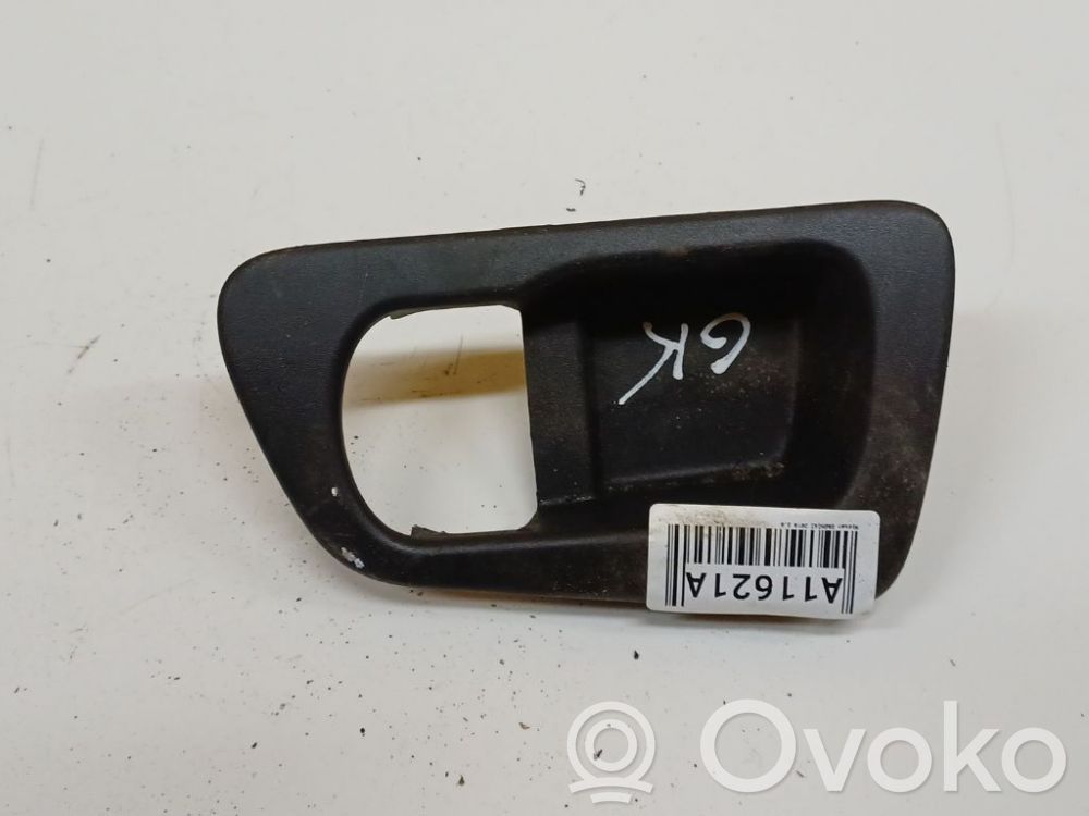 Nissan Qashqai Inne elementy wykończeniowe drzwi tylnych 