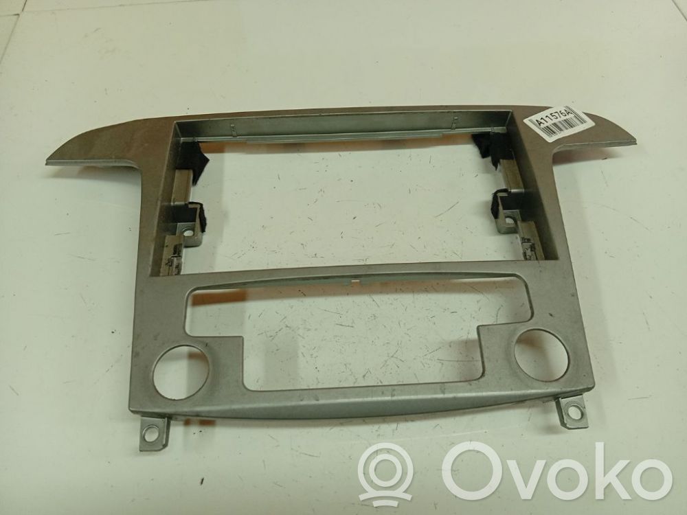 Consola central   6M2118522B,1106490B,6M2118522B
