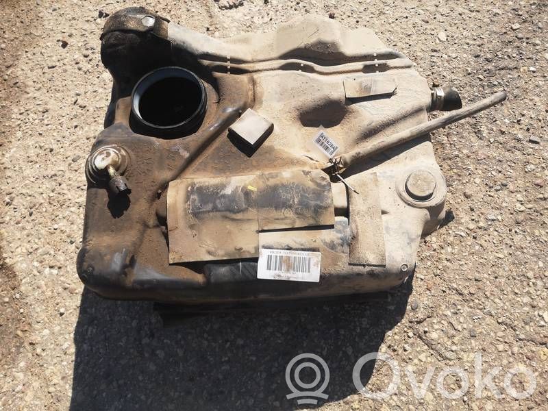 Mazda 3 I Réservoir de carburant