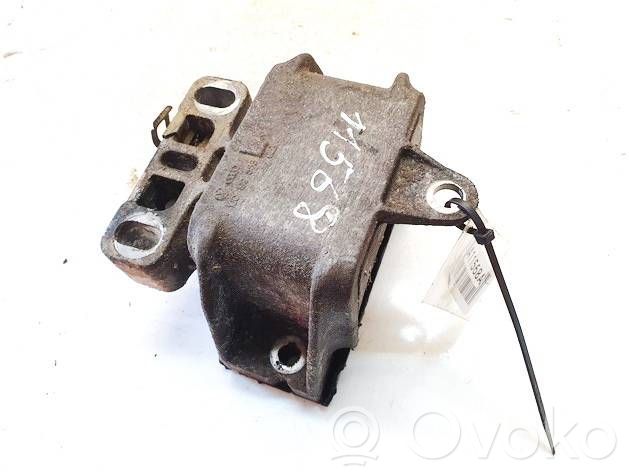 Volkswagen Golf IV Supporto di montaggio del motore