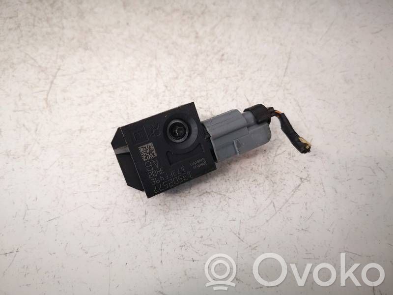 Opel Astra J Senzor impact/declanșare airbag 