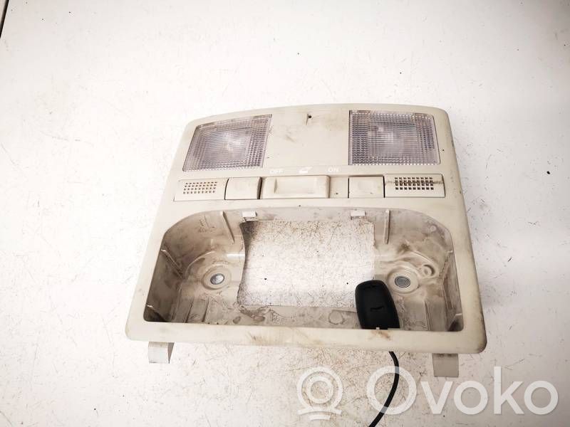 Éclairage lumière plafonnier avant   GS1D69970,GS1D69970