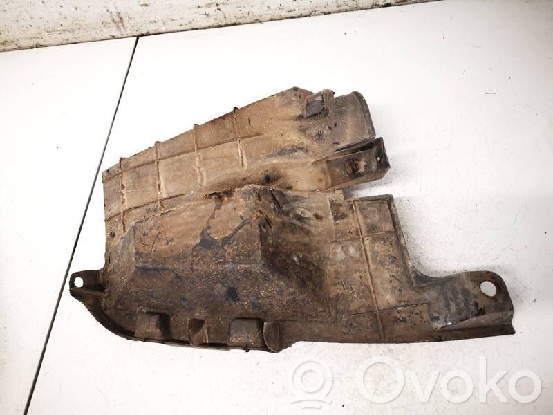 Toyota Auris 150 Apărători interioare aripă roată spate