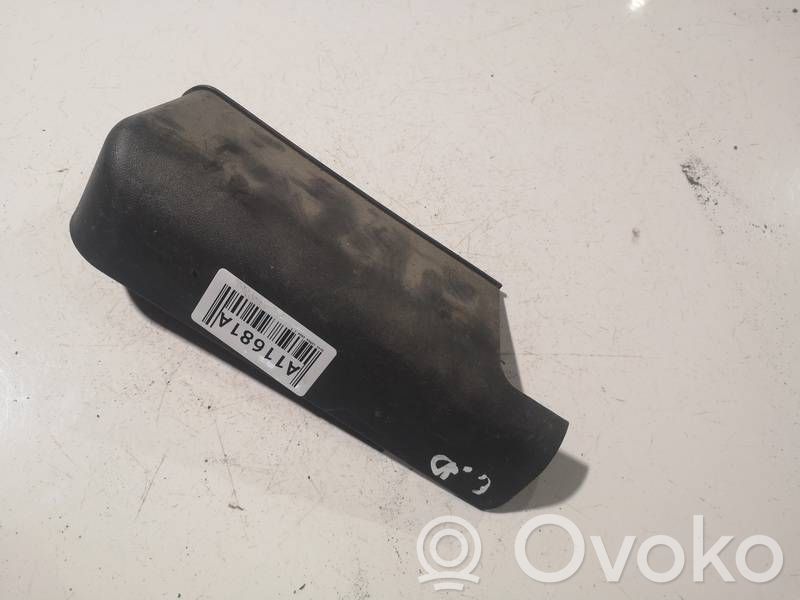Opel Corsa C Moldura inferior lateral del asiento trasero