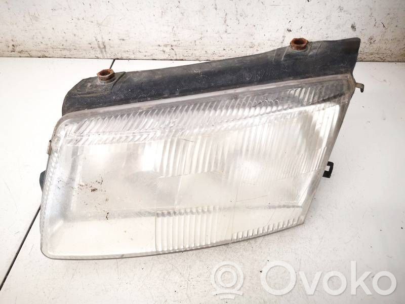 Volkswagen PASSAT B5 Lampa przednia 