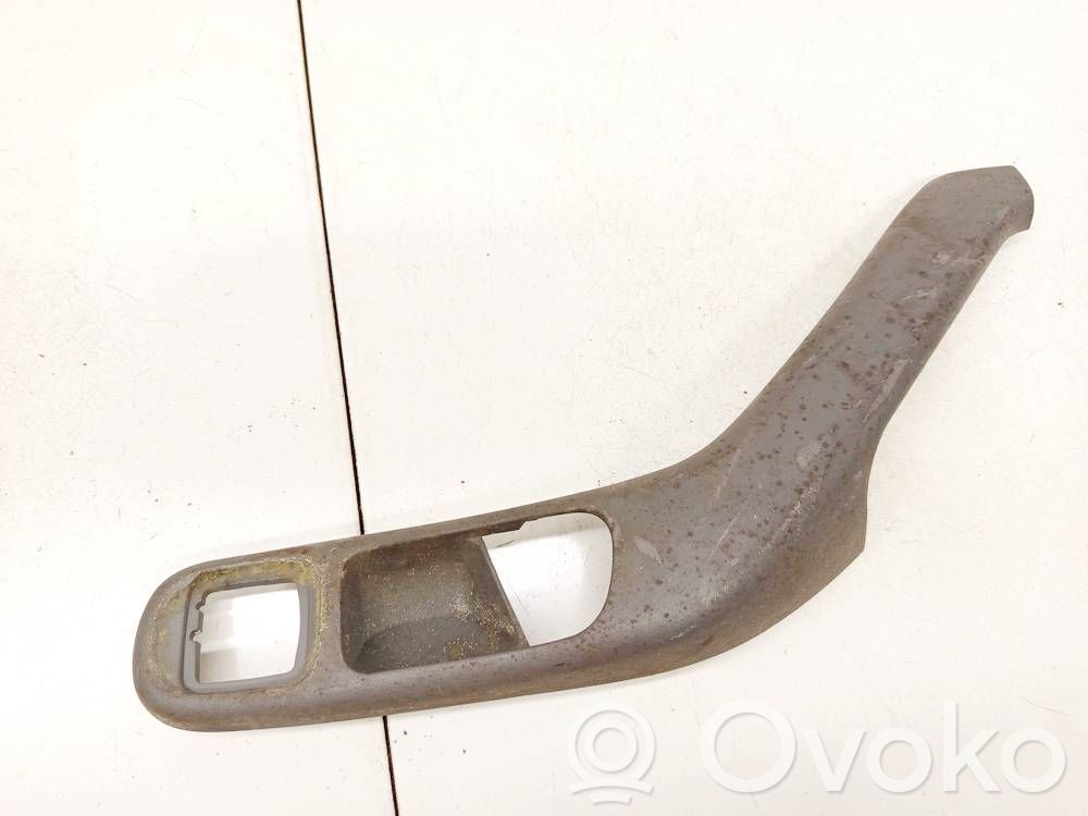 Volkswagen PASSAT B4 Moldura del interruptor de la ventana de la puerta delantera