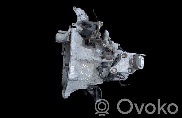Opel Astra L Boîte de vitesses manuelle à 5 vitesses