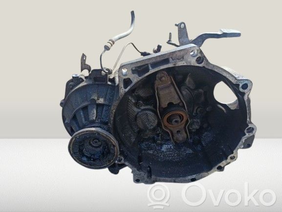 Volkswagen PASSAT B6 Cutie viteze manuală cu 5 trepte