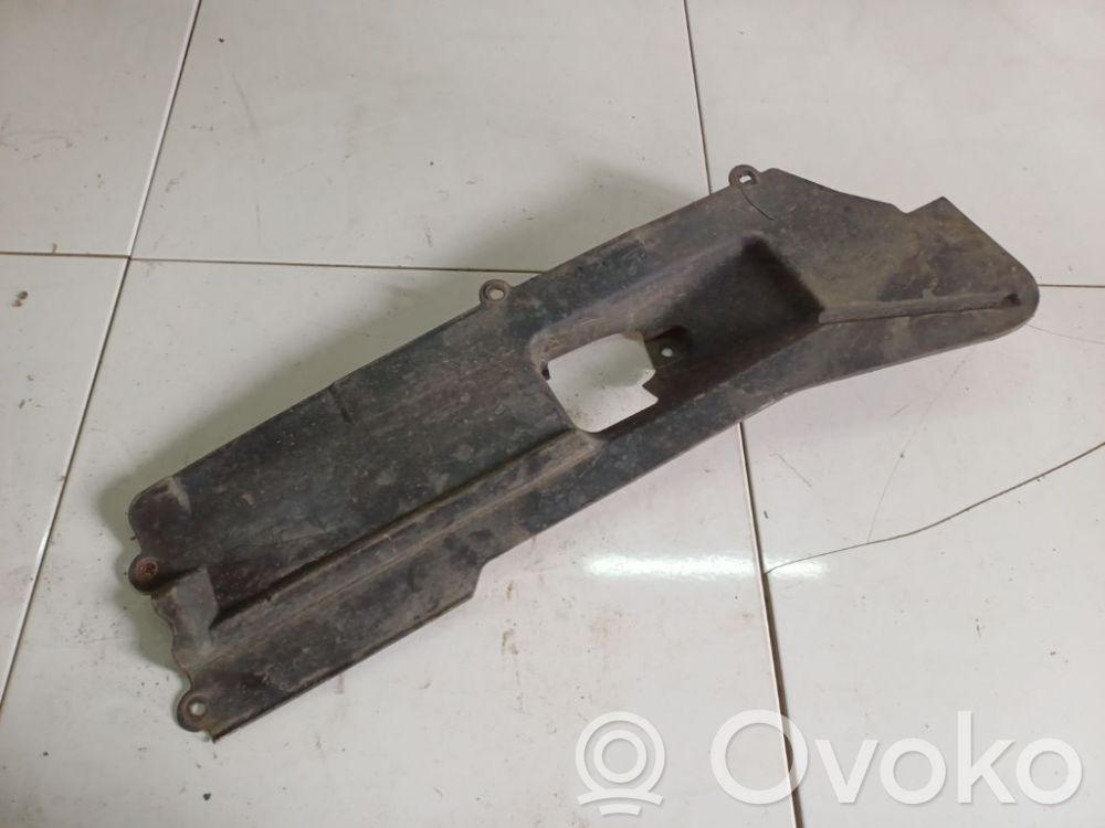 Chrysler Sebring (JS) Cache de protection sous moteur