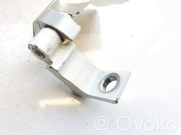 Audi Q3 8U Etuoven yläsarana 