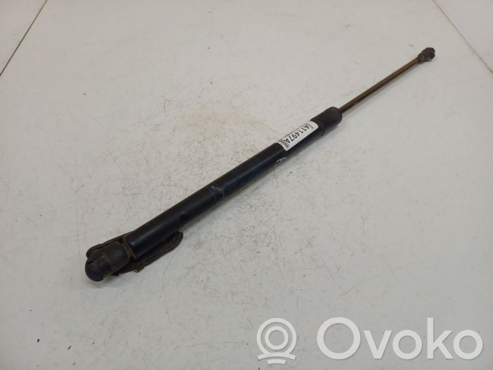 Nissan Primera Vérin de capot arrière 