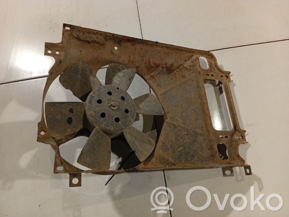 Audi 80 90 B2 Osłona wentylatora chłodnicy