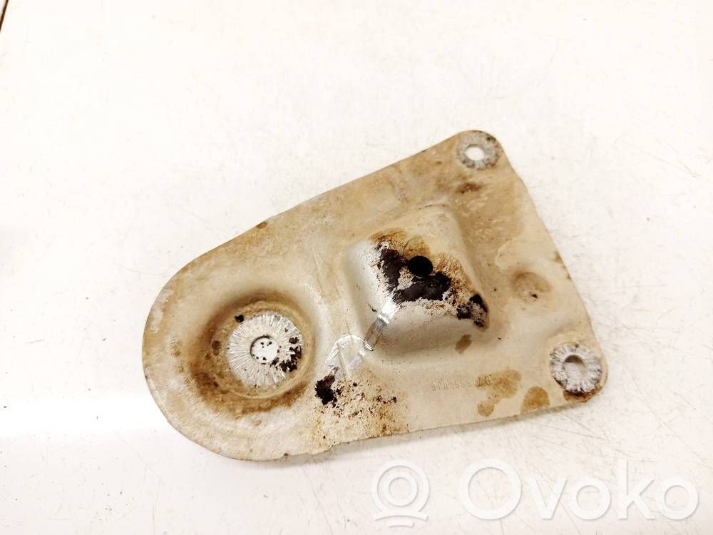 Engine mounting bracket   8D0399542B,8D0399542B