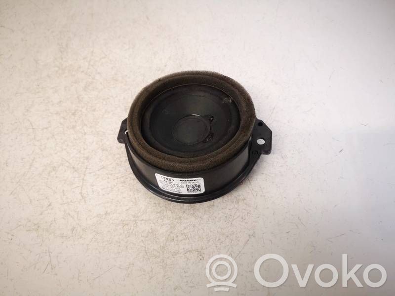 Audi Q3 8U Haut-parleur de porte avant