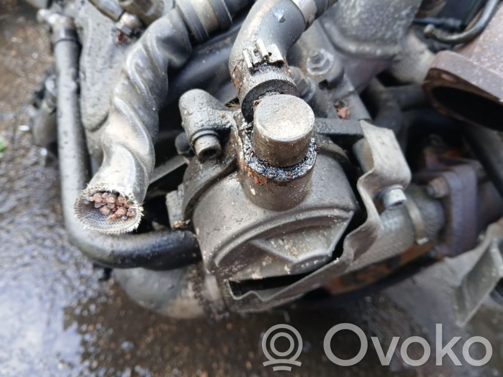 Volkswagen PASSAT B5.5 Unterdruckpumpe Vakuumpumpe 