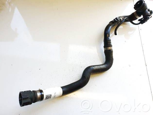 Mercedes-Benz S W222 Engine coolant pipe/hose