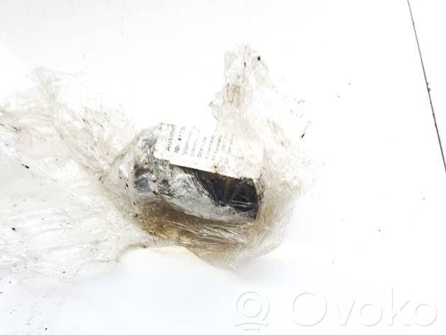 Audi A4 S4 B8 8K Tubo flessibile del liquido di raffreddamento del motore 