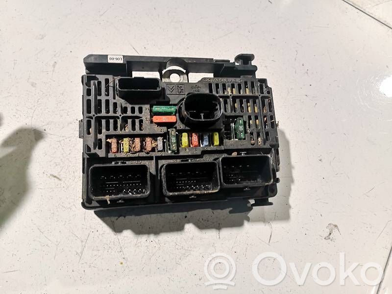Citroen C4 I Juego de caja de fusibles 