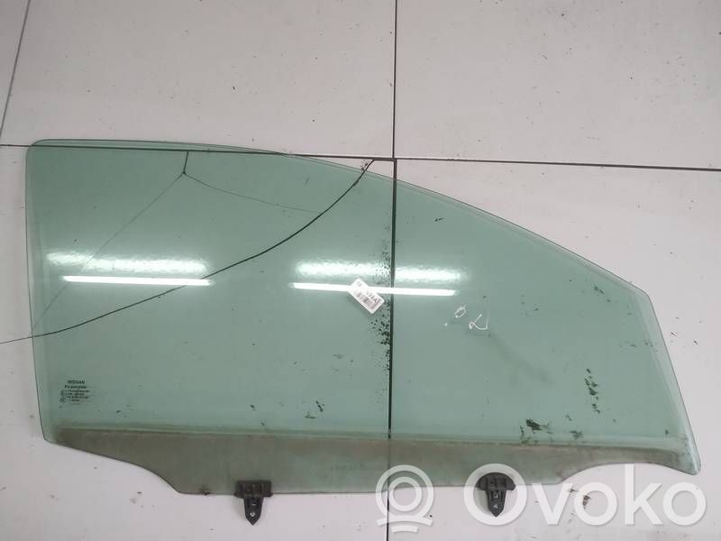 Nissan Qashqai Vitre de fenêtre porte avant (4 portes) 