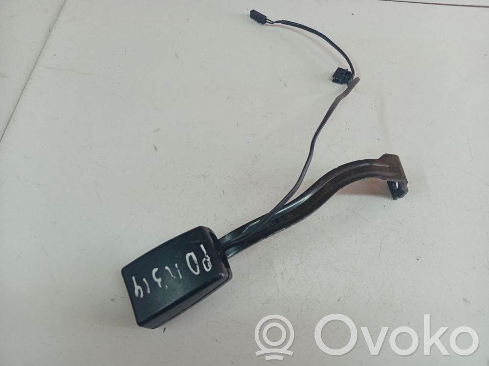 Volkswagen PASSAT B6 Hebilla del cinturón delantero