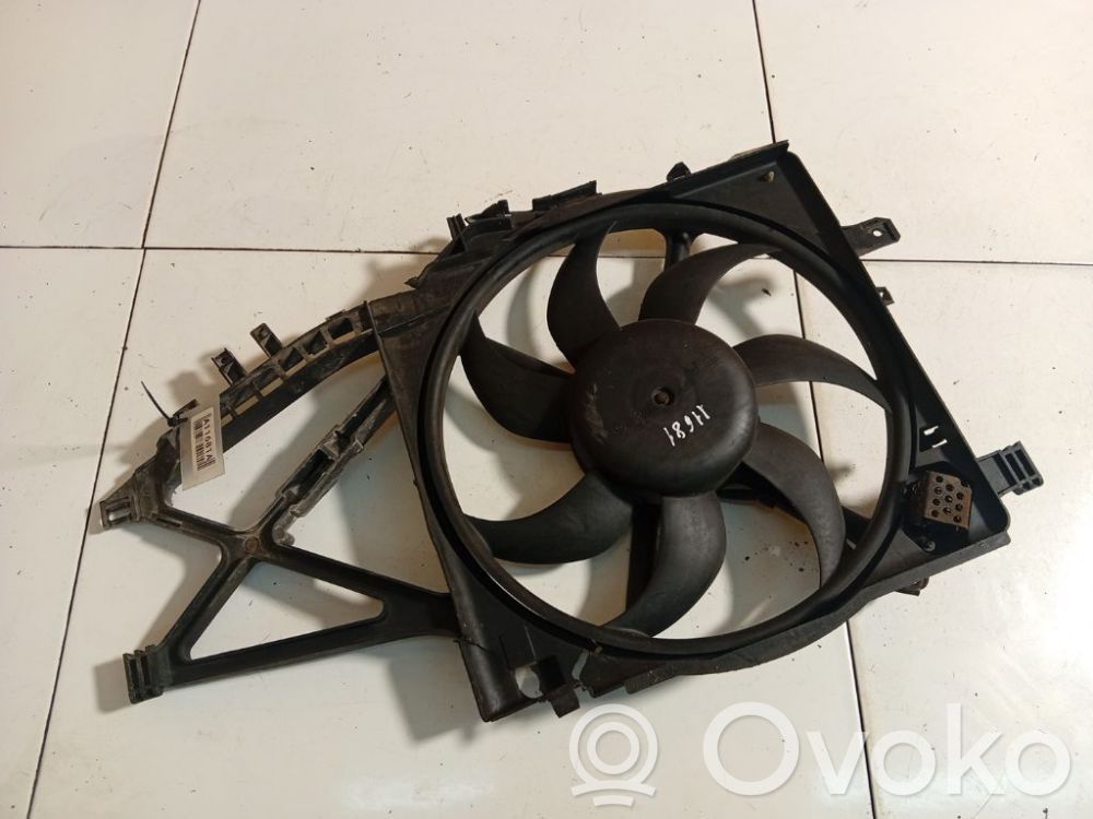 Opel Corsa C Convogliatore ventilatore raffreddamento del radiatore 