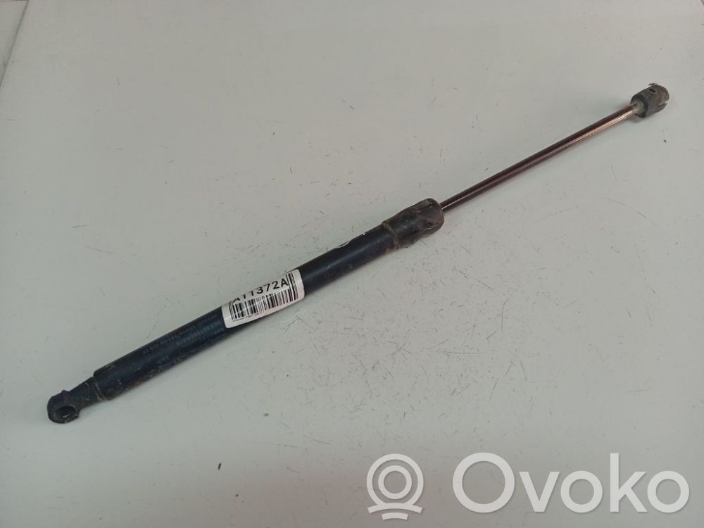 Volkswagen PASSAT B6 Vérin de capot arrière