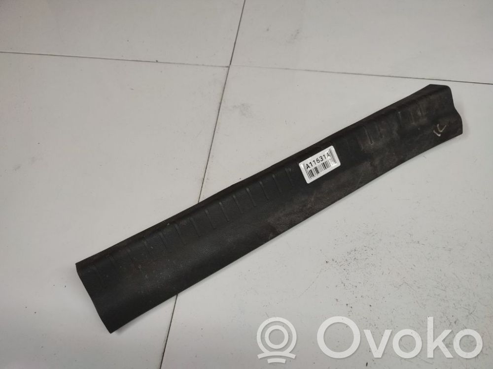 Dodge Journey Copertura del rivestimento del sottoporta anteriore