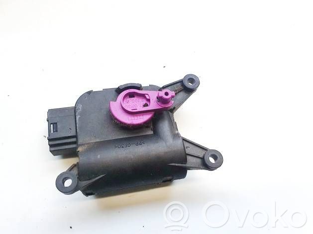 Audi A4 S4 B7 8E 8H Stellmotor Heizung Klima 