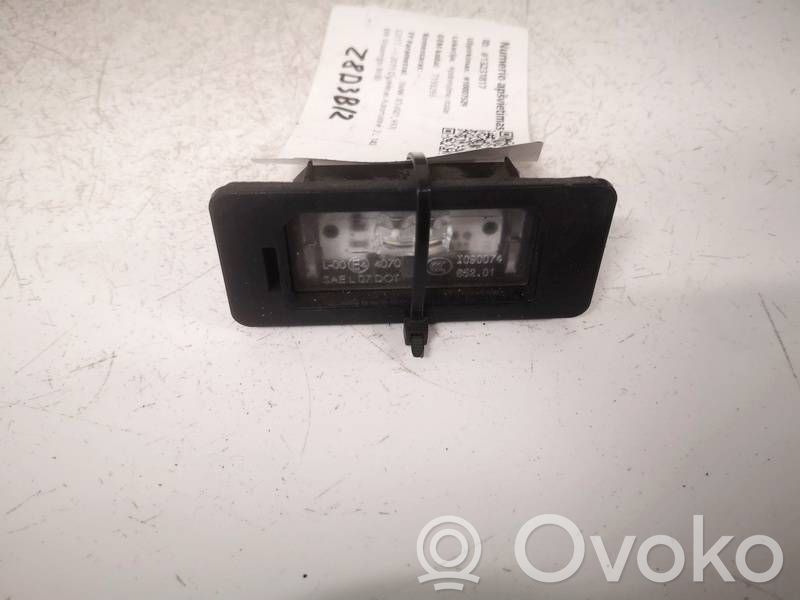 BMW 3 F30 F35 F31 Lampa oświetlenia tylnej tablicy rejestracyjnej 