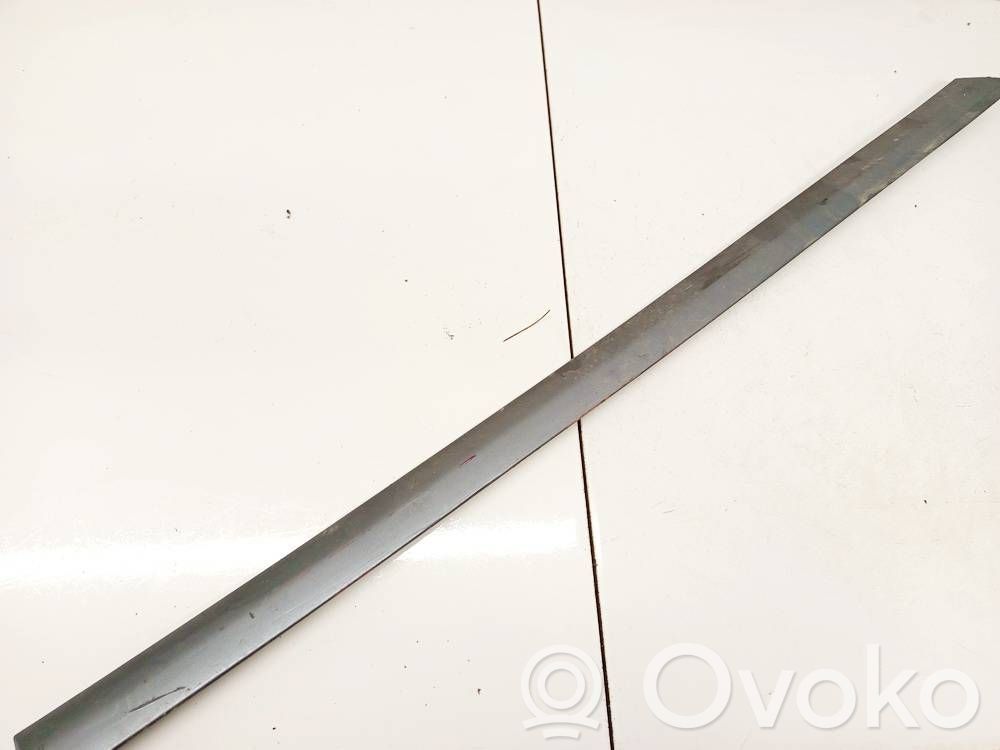 Opel Vectra C Задняя отделка дверей (молдинги)