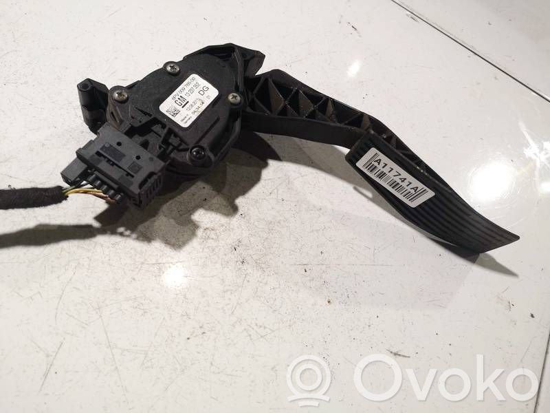 Opel Insignia A Gaspedal 