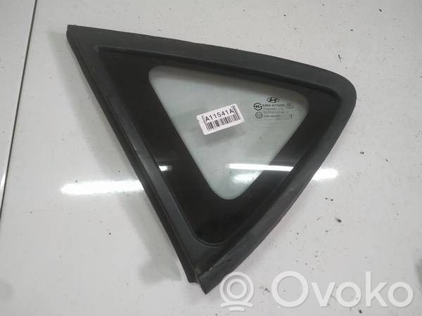 Hyundai i30 Finestrino laterale posteriore 