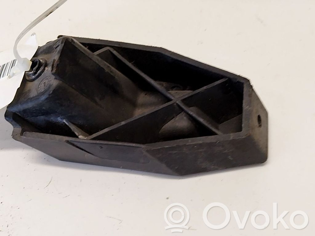 Ford Focus Support de pare-chocs arrière 