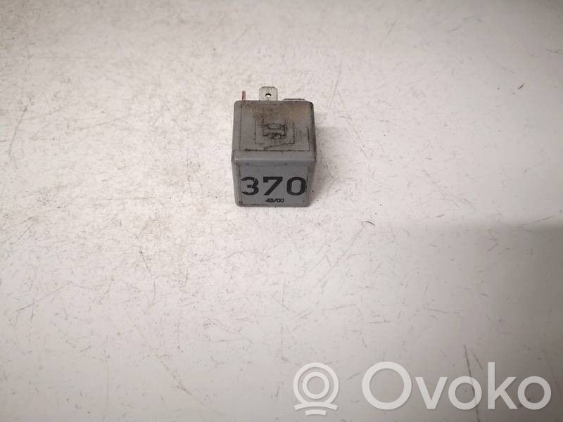 Audi A4 S4 B6 8E 8H Sonstige Relais