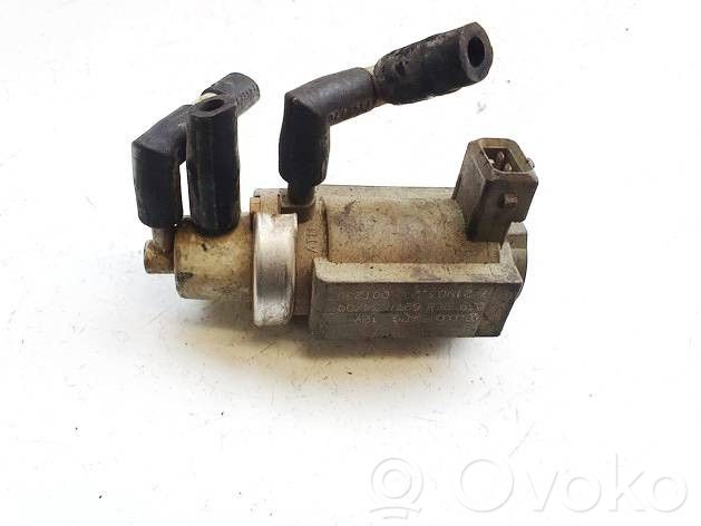Audi A6 S6 C5 4B Solenoid supapă turbosuflantă 