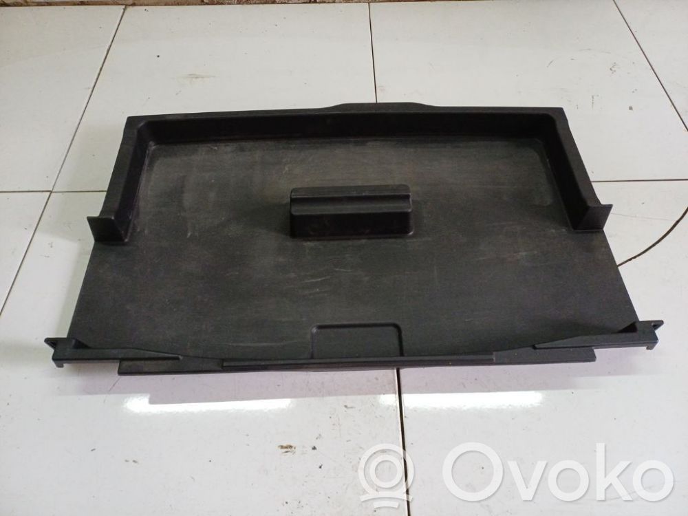 Toyota Avensis T250 Altro elemento di rivestimento bagagliaio/baule