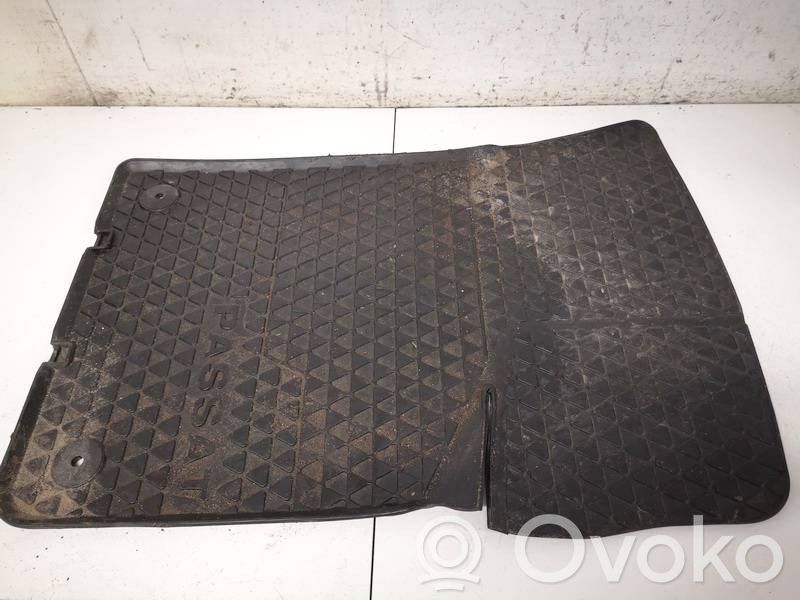 Volkswagen PASSAT B6 Priekinis salono kilimas 