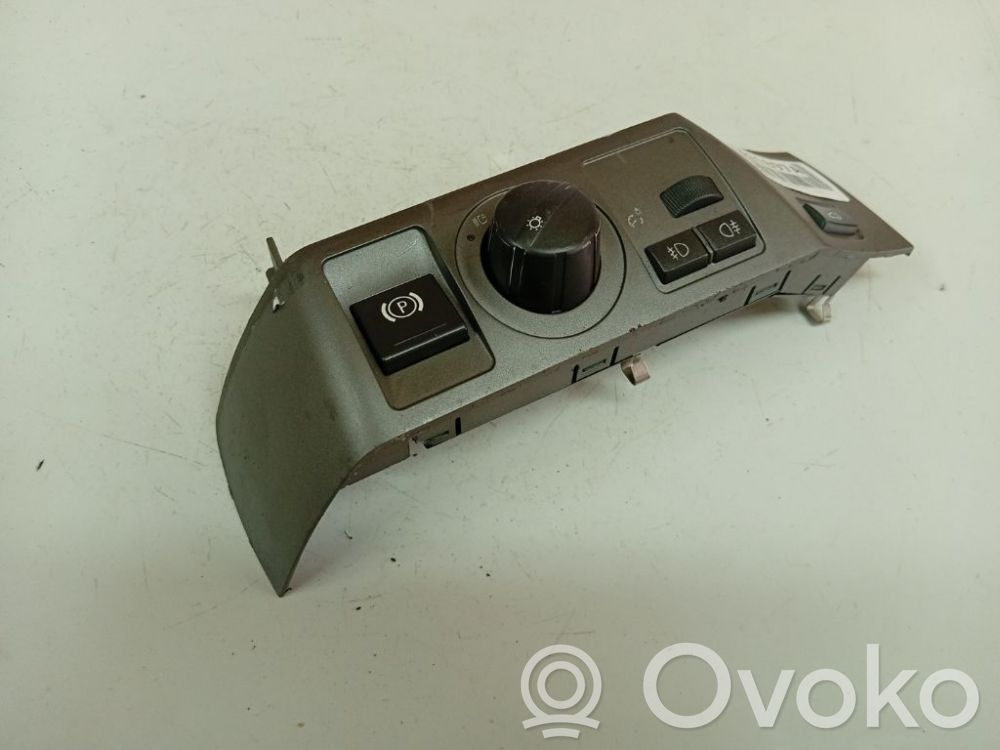 BMW 7 E65 E66 Przełącznik świateł 